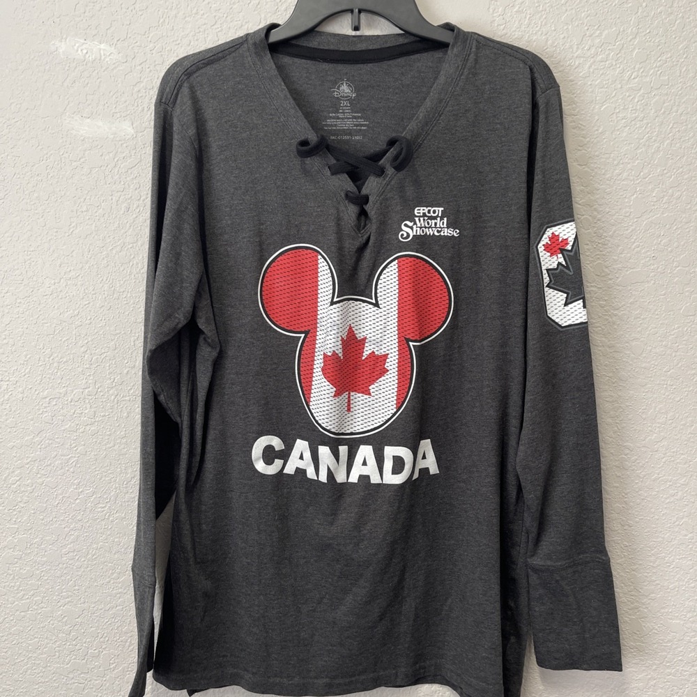 Disney Canada Epcot World Showcase Pullover Size 2XL